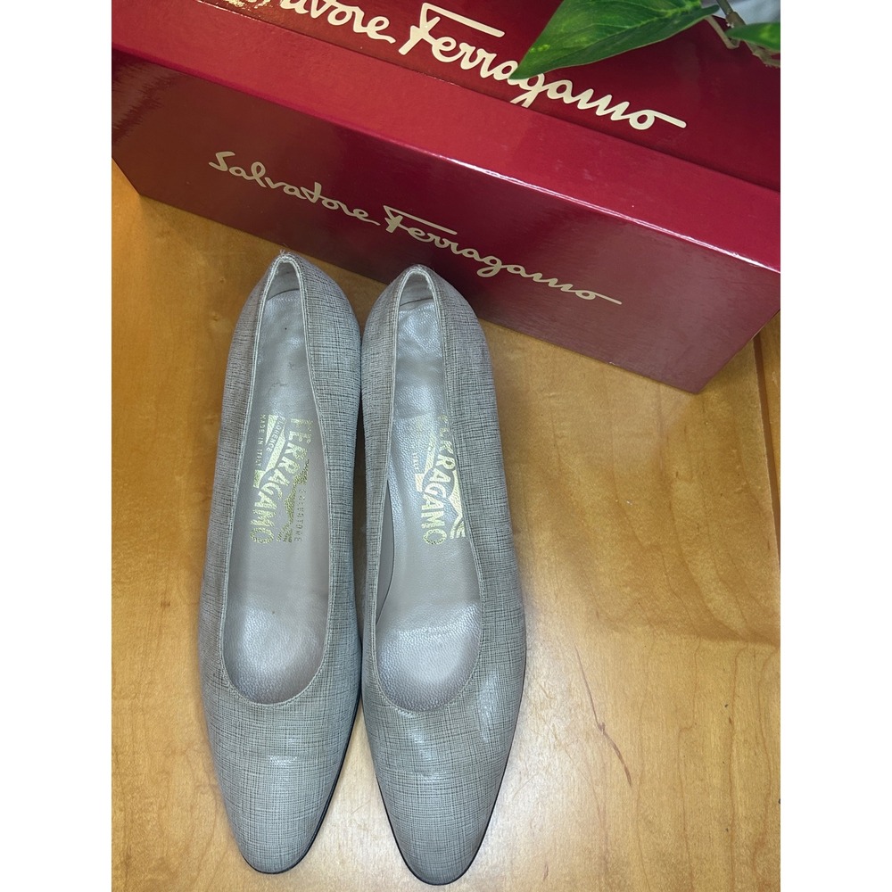 Salvatore Ferragamo Pumps Block Heel Classic Career Shoes 7.5A‎